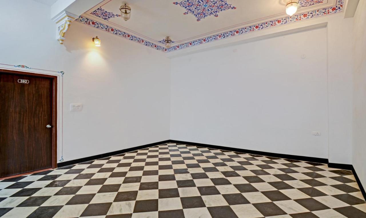 Khakhri Haveli Hotel Udaipur Bagian luar foto