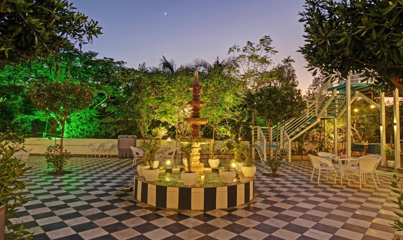 Khakhri Haveli Hotel Udaipur Bagian luar foto